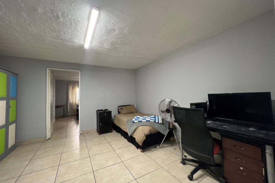 1 Bedroom Property for Sale in Flamingo Vlei Western Cape